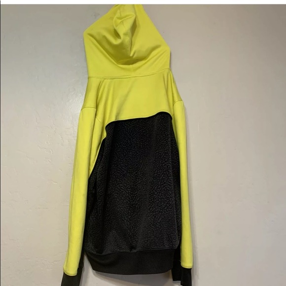 Nike Air Jordan Black and Yellow boys jacket XL - Picture 5 of 7